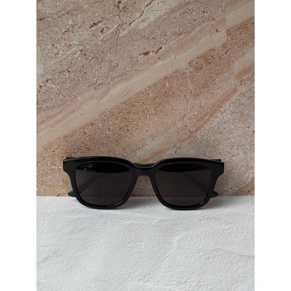 NEW Gucci GG0847SK Black Striped Arm Unisex Sunglasses - Picture 7 of 7